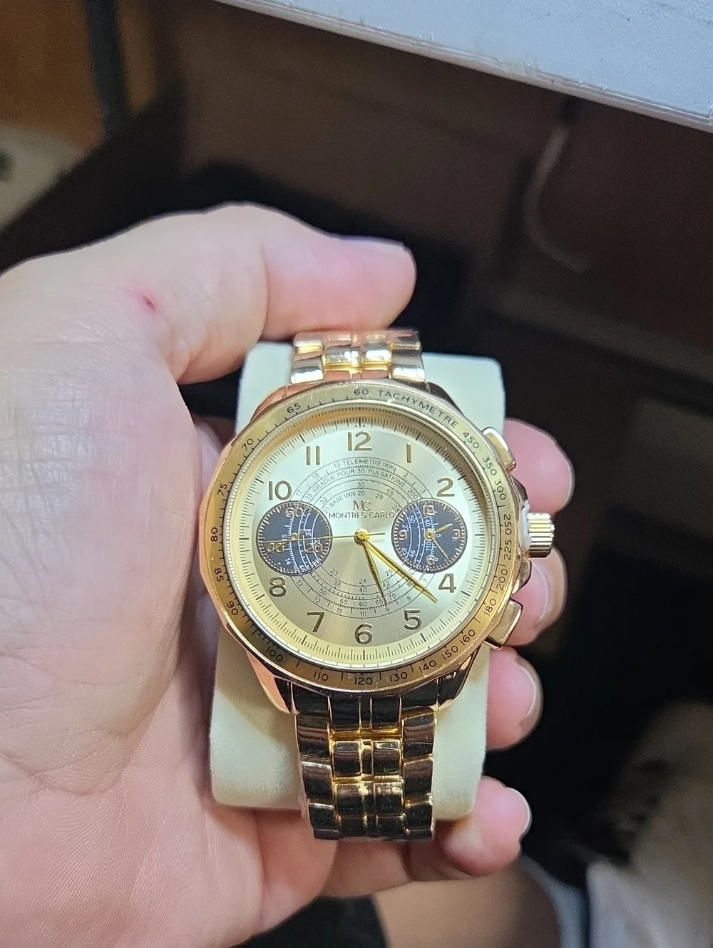 Gold Men's Chronograph Wristwatch - Gold Tone